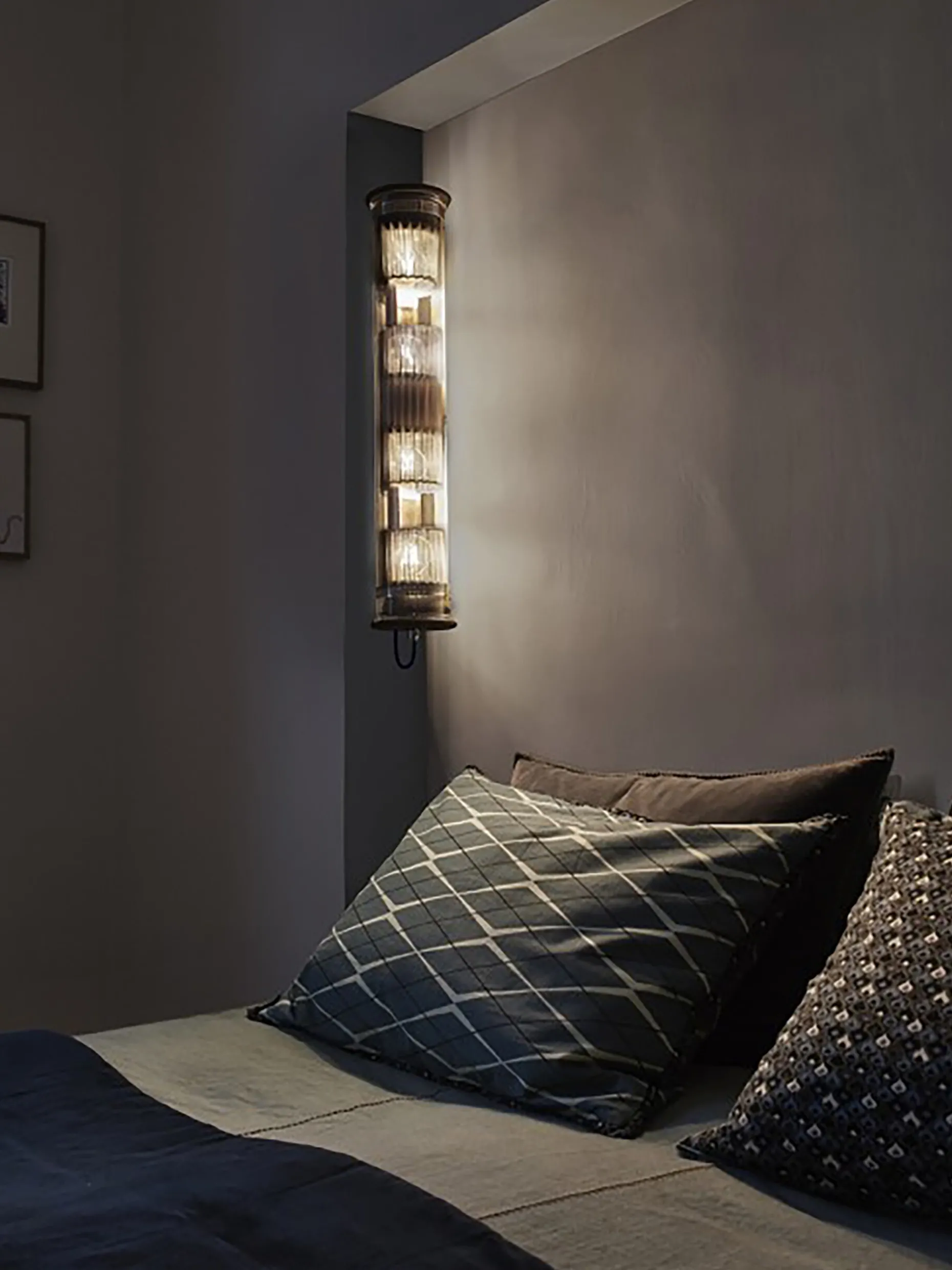 Applique murale in the tube 70 maille or - dcw editions