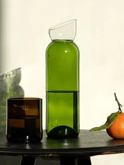 Carafe danser/debattre vert transparent - q de bouteilles