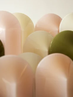 Lampe a poser parade 180 viola heyn-johnsen verre rose - hay