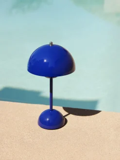 Lampe de table sans fil rechargeable flowerpot vp9 bleu cobalt - &tradition