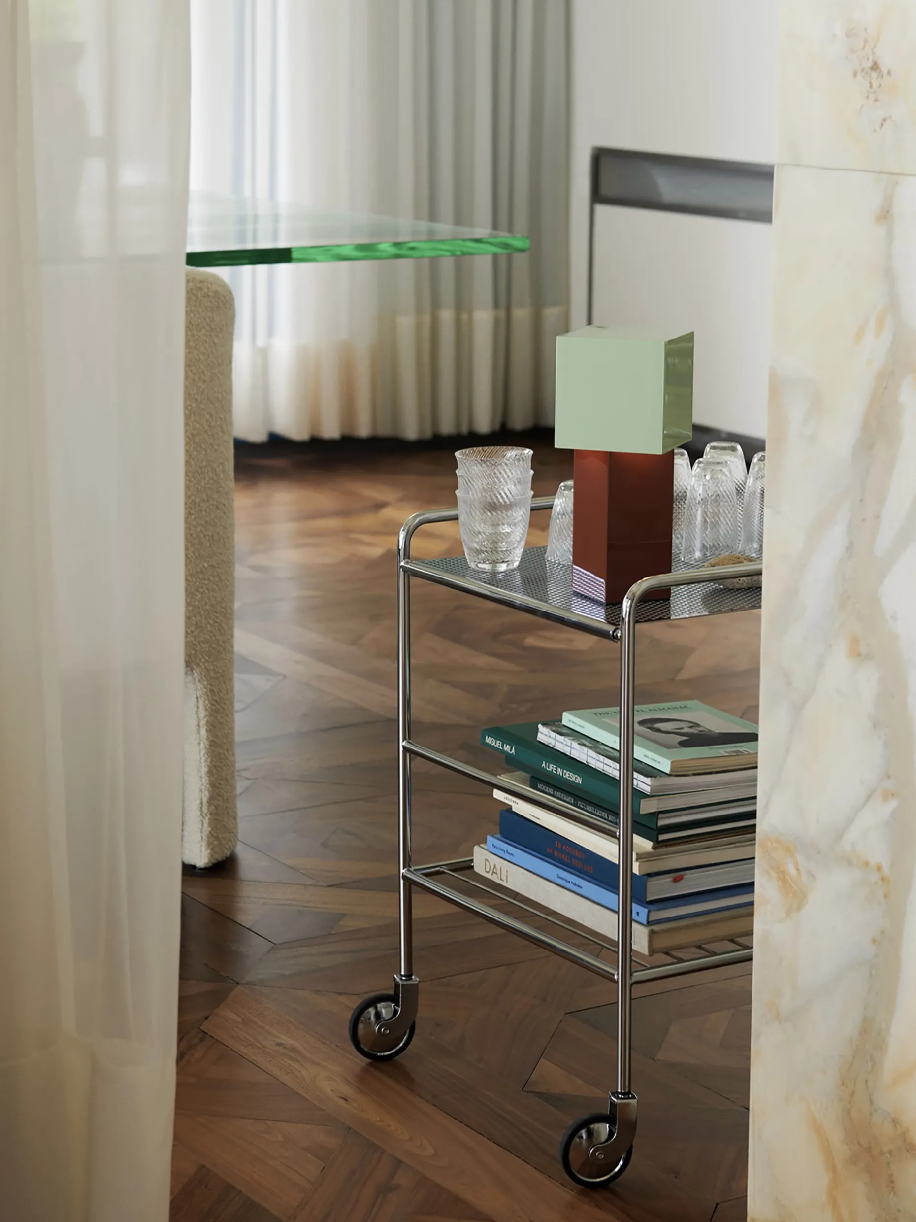 Lampe de table sans fil rechargeable pivot atd7 ochre menthe - &tradition