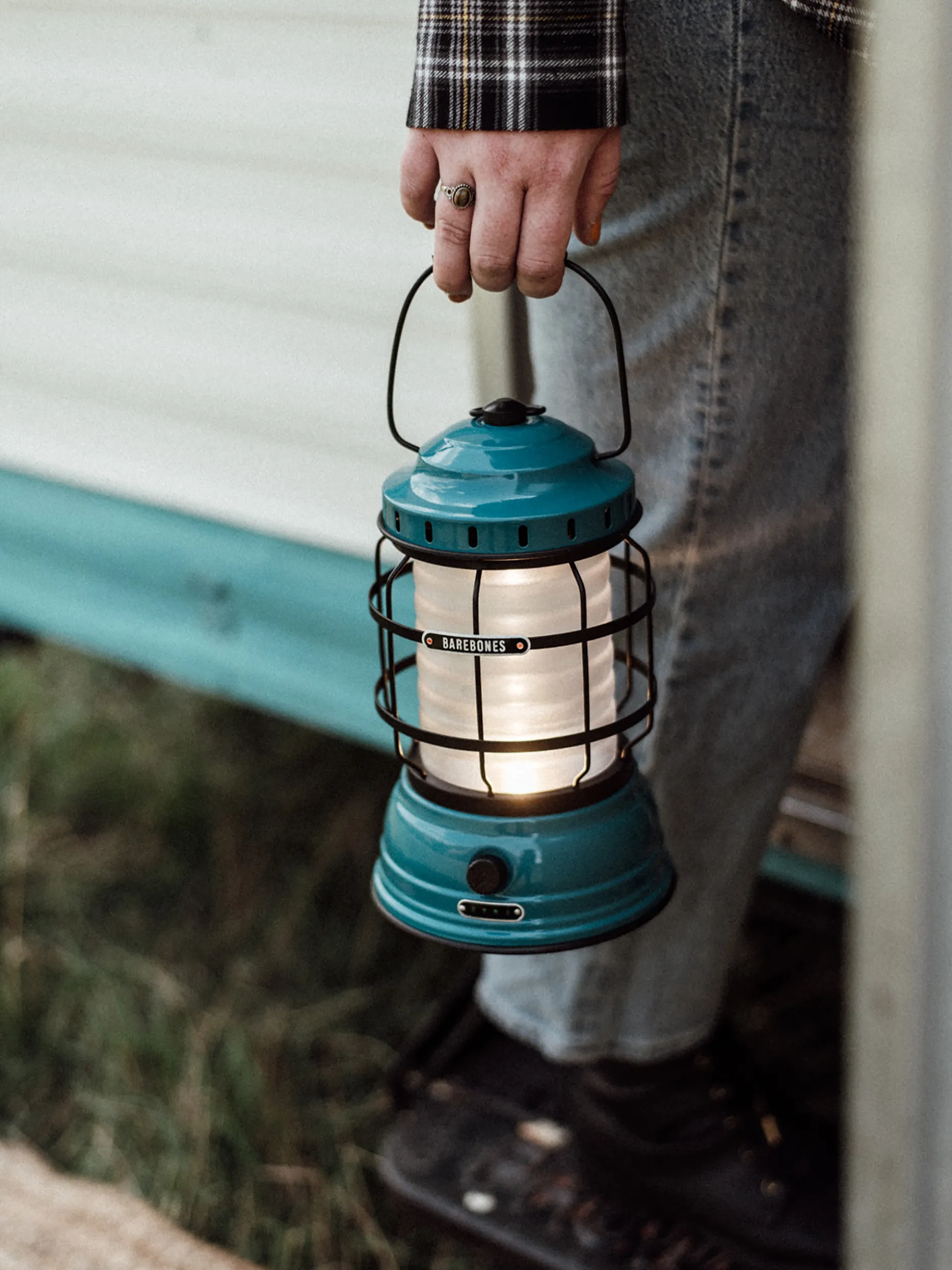 Lampe sans fil rechargeable a poser vintage bleu - barebones