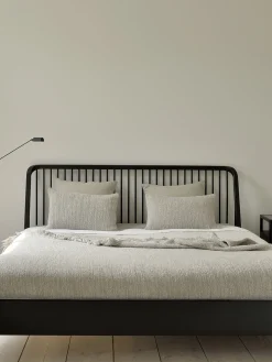 Lit spindle chene noir 180x200 cm - ethnicraft