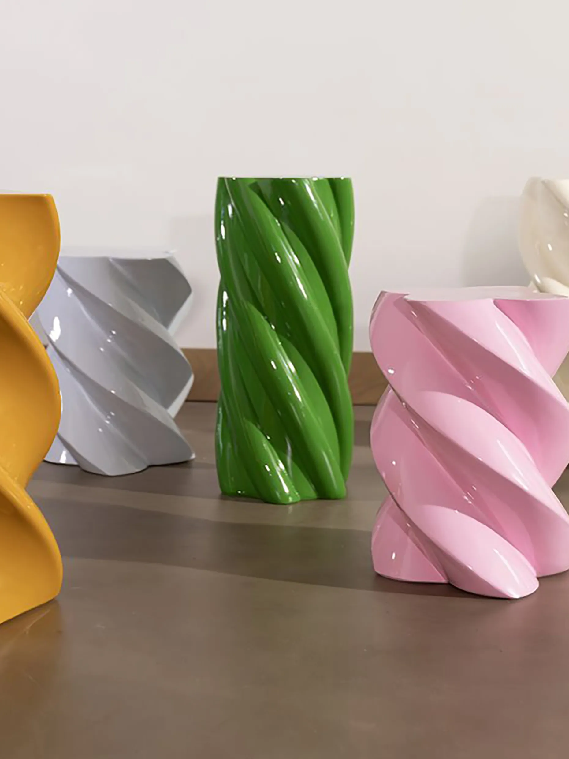 Table d'appoint marshmallow fibre de verre vert - &klevering